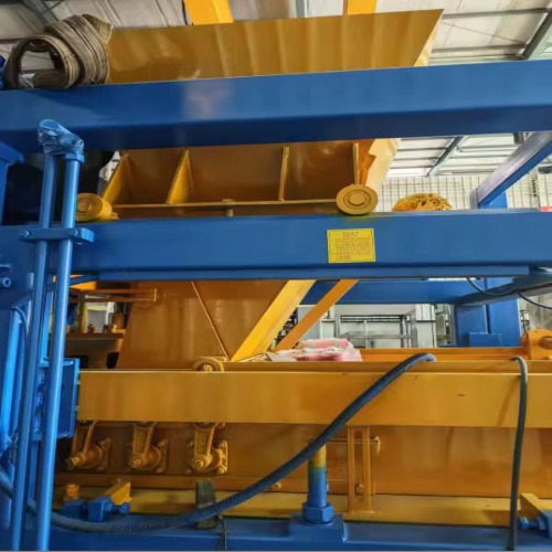 concrete block forming machine